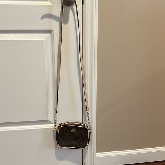 Michael Kors bag - Picture 2 of 4